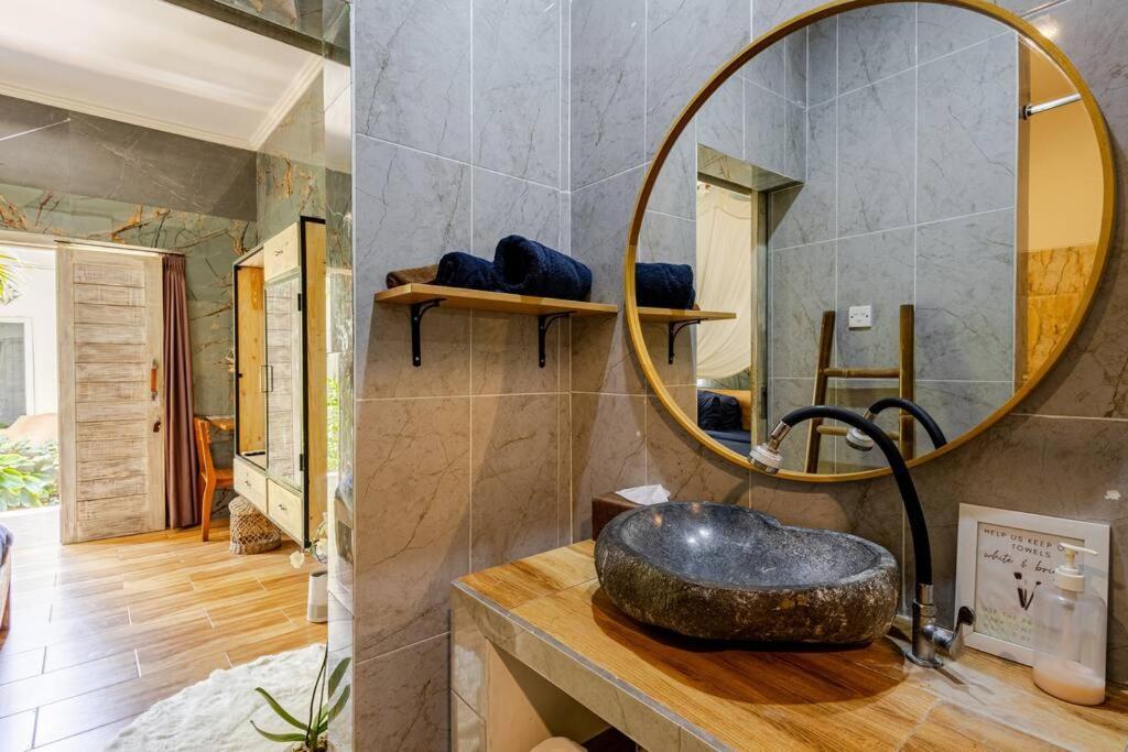 Kubu Guest House スミニャック エクステリア 写真